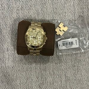 Marc Jacobs gold watch